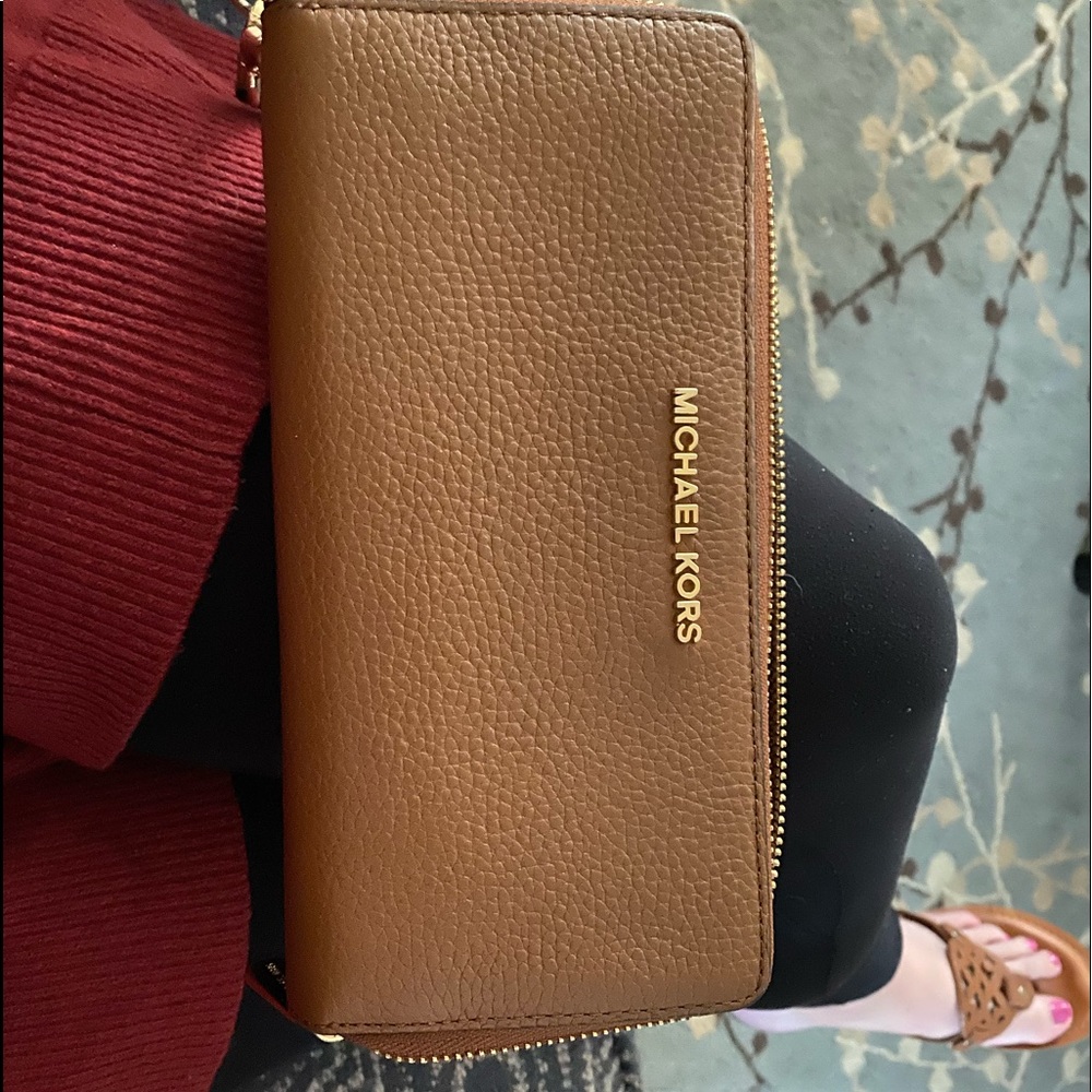 Mk pebble leather wallet